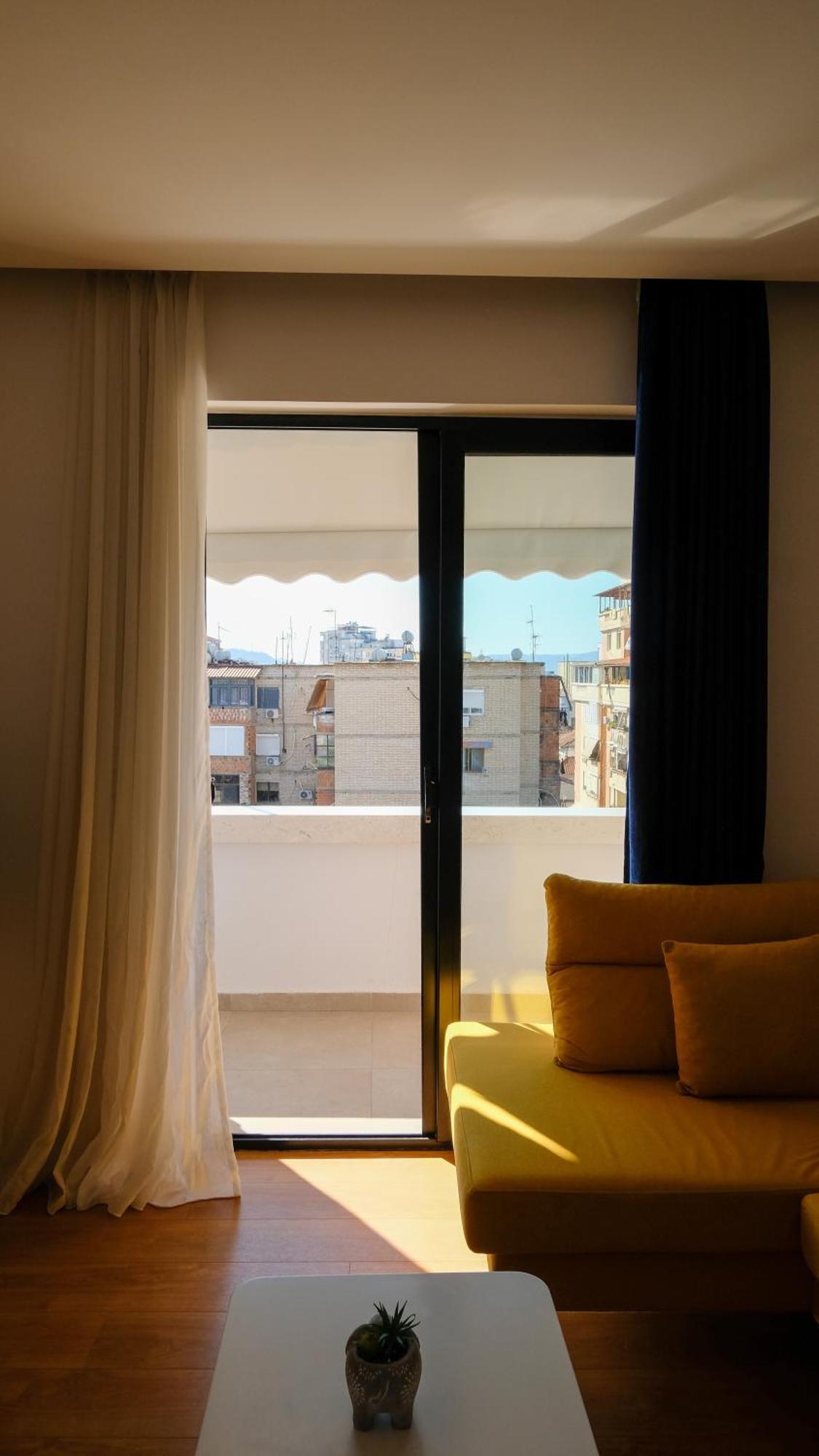 2E Center Apartment Tirana Exterior photo