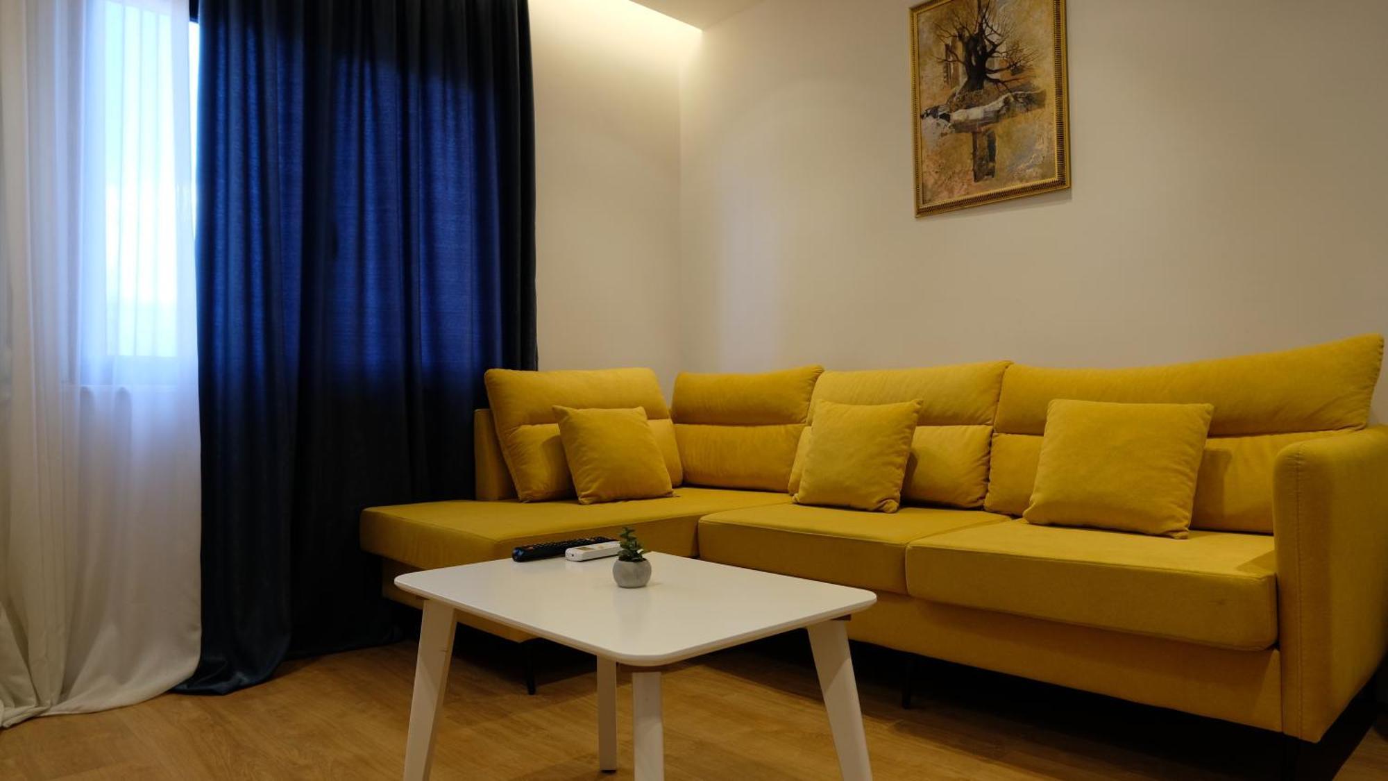 2E Center Apartment Tirana Exterior photo